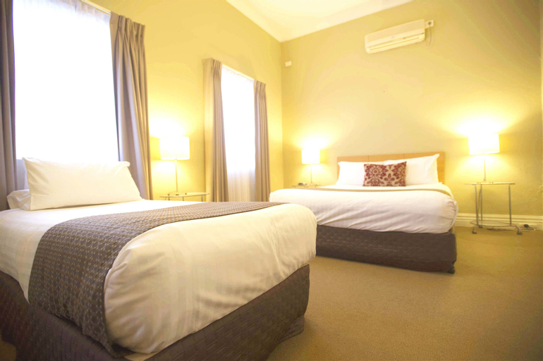 Bedroom 18
