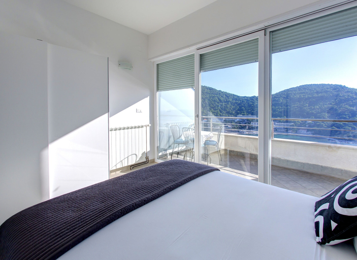 Bedroom 2, Villa Katarina 2nd Floor Apartments, Dubrovnik