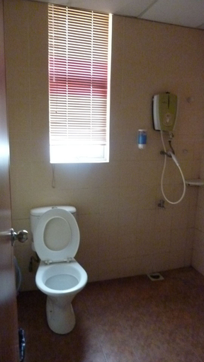 Bathroom 5, City Park Lodge, Kota Kinabalu