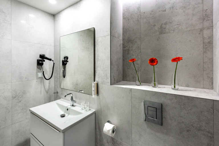 Bathroom 4, Korona Hotel Wroclaw Market Square, Środa Śląska