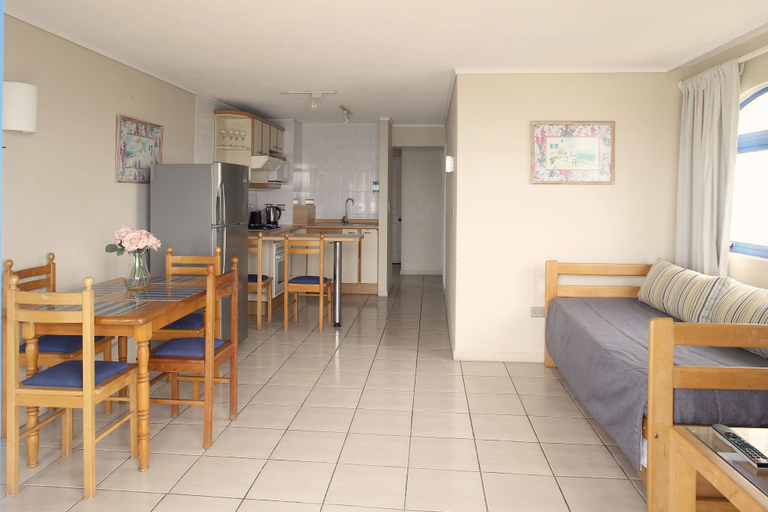 Others 5, MR Mar Suites, Valparaíso