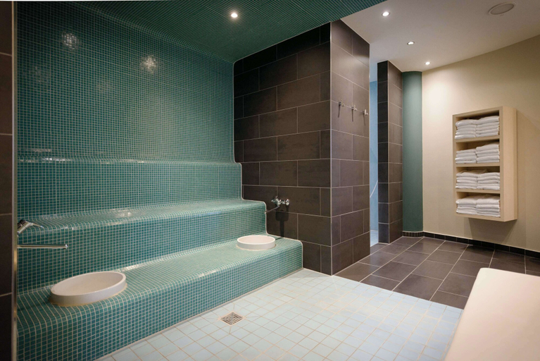 Bathroom 4, ATLANTIC Hotel Sail City, Bremerhaven