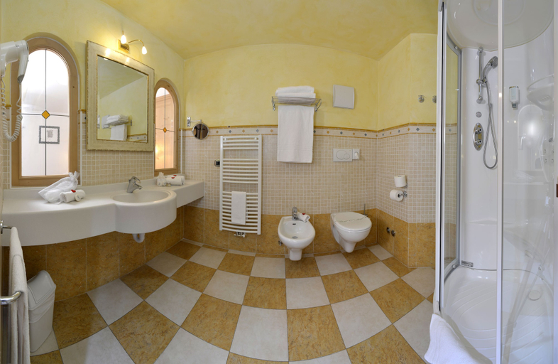 Bathroom 4, Hotel Andreas, Trento