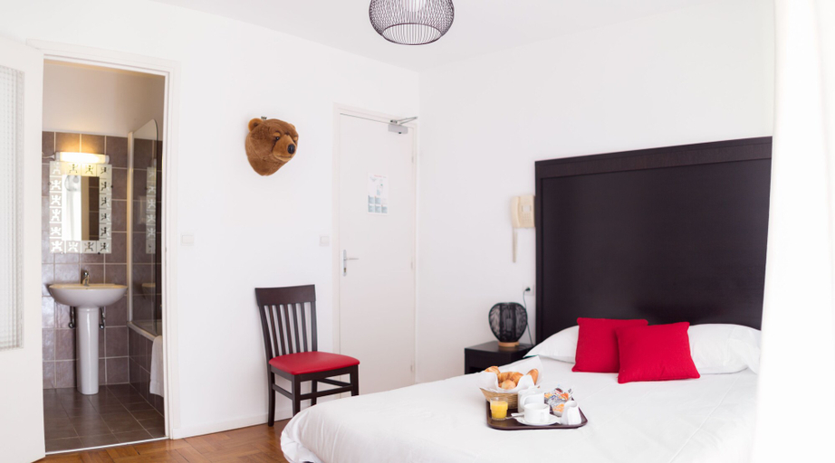 Bedroom 4, Hotel Esperanto, Alpes-Maritimes