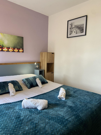 Bedroom 2, Hotel du Cerf, Cher