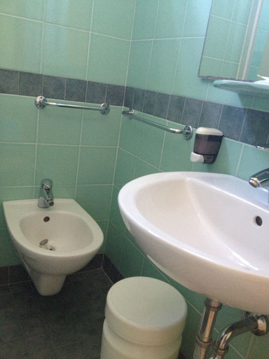 Bathroom 5, Hotel Lux, Forli' - Cesena