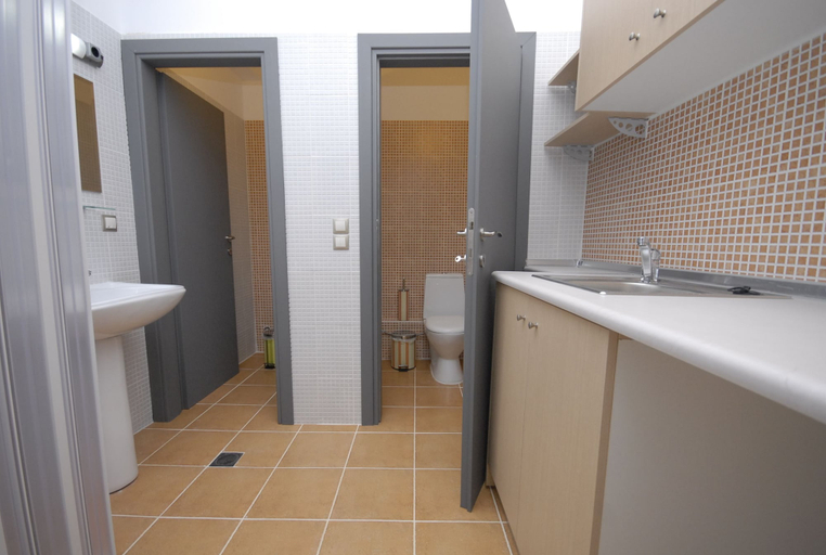Bathroom 5, RentRooms Thessaloniki, Central Macedonia