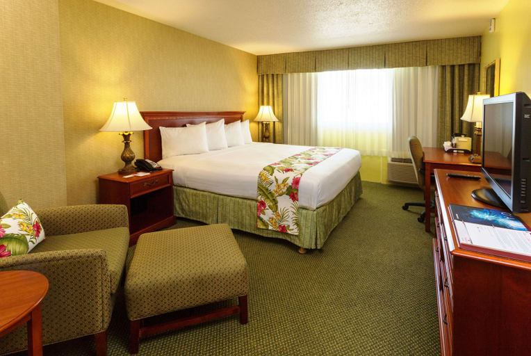 Bedroom 4, Ramada Plaza by Wyndham Waikiki, Honolulu