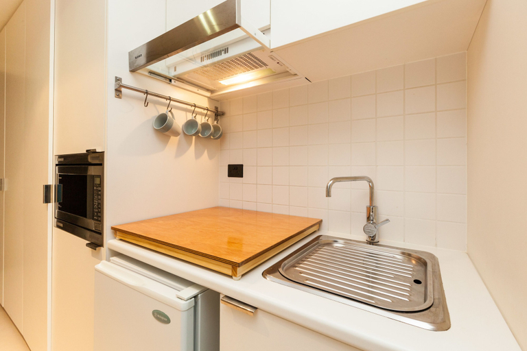 Others 4, CELESTE, 1BDR East Melbourne Apartment, Melbourne