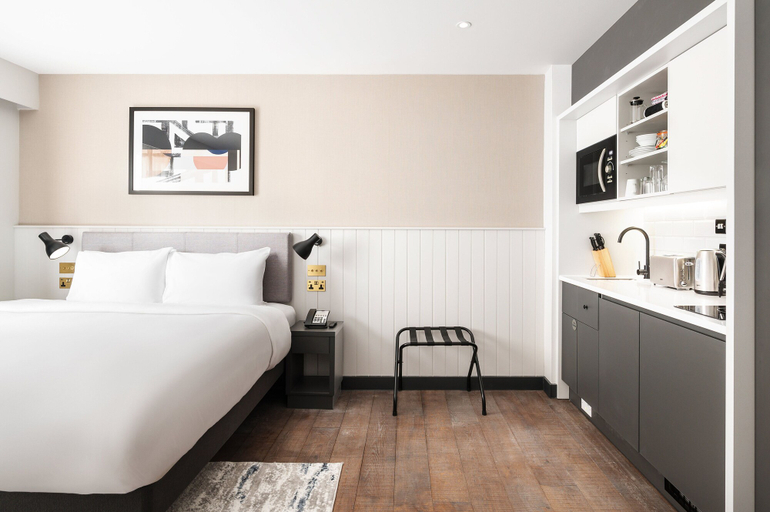 Bedroom 3, Staybridge Suites BRIGHTON, Brighton and Hove