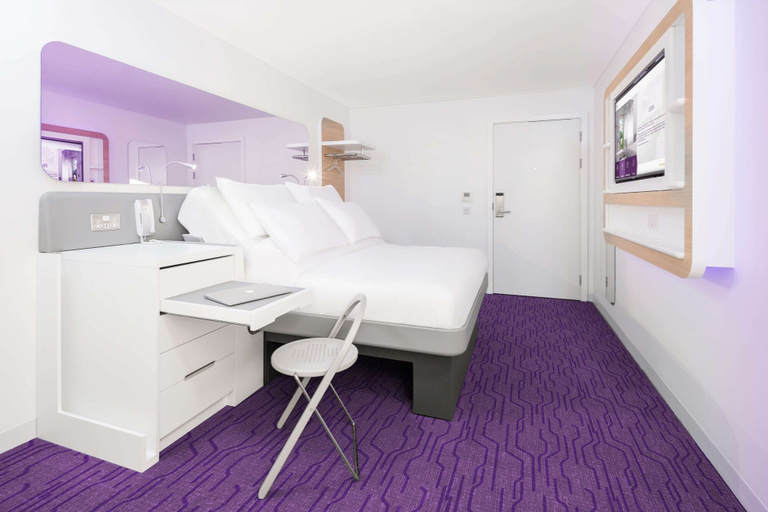 Bedroom 3, YOTEL Edinburgh, Edinburgh