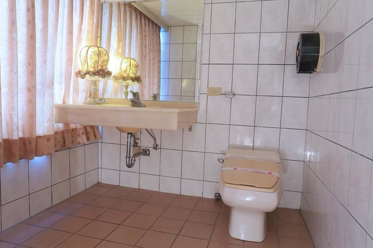 Others 4, Kings Hotel, Yilan