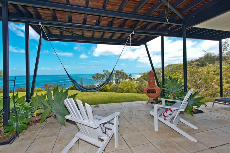 Others 4, Moreton View, Moreton Island