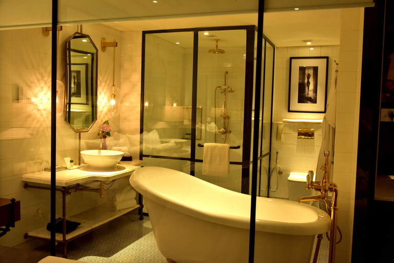 Bathroom 5, Radisson Hotel Shimla, Shimla
