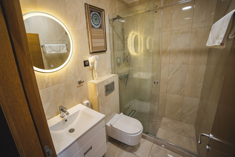 Bathroom 3, Luxury Hotel King Bo, Niš