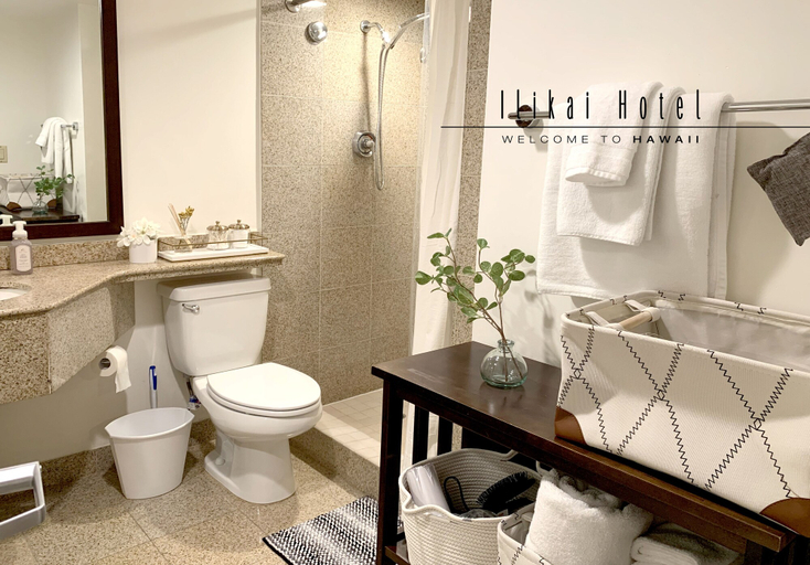 Bathroom 4, Ilikai Hotel, Honolulu