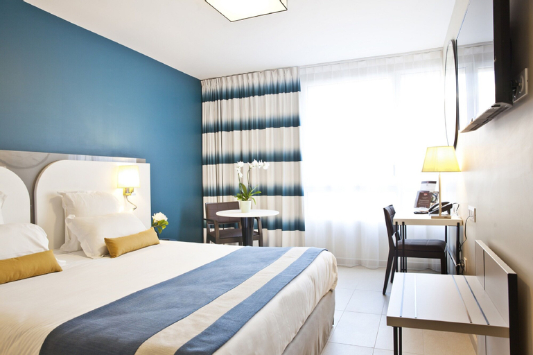 Bedroom 12
