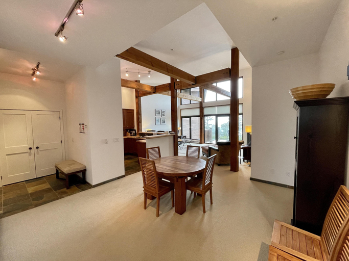 Others 5, Big Beach Villa, Alberni-Clayoquot