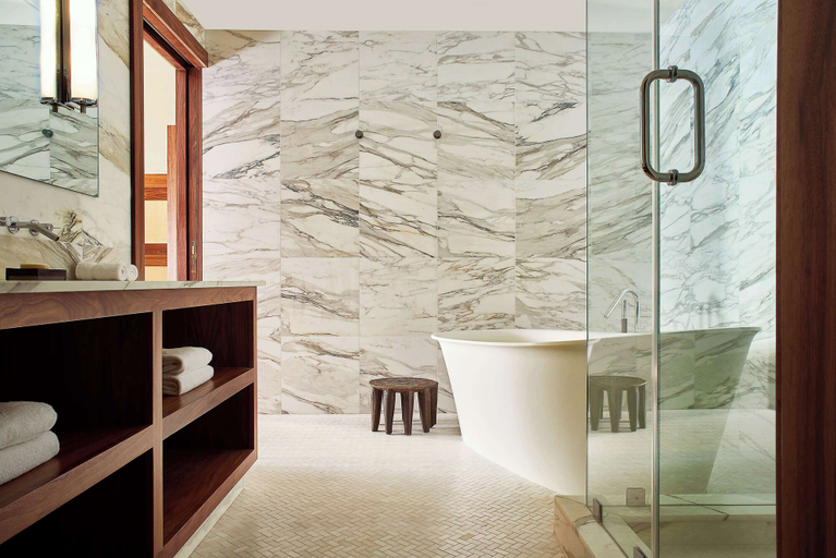 Bathroom 5, Nautilus Sonesta Miami Beach, Miami-Dade