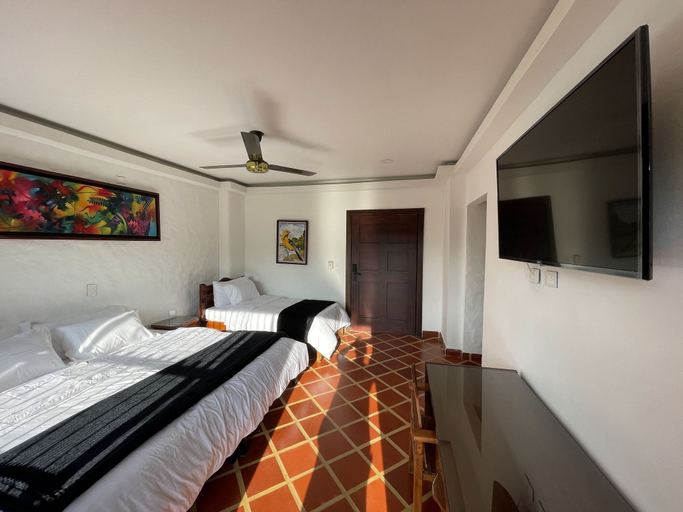 Bedroom 3, Hotel la Casona Montañesa, Montenegro