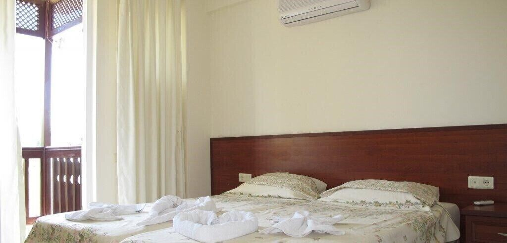 Room 4, Villa RN4D by JoyLettings, Fethiye