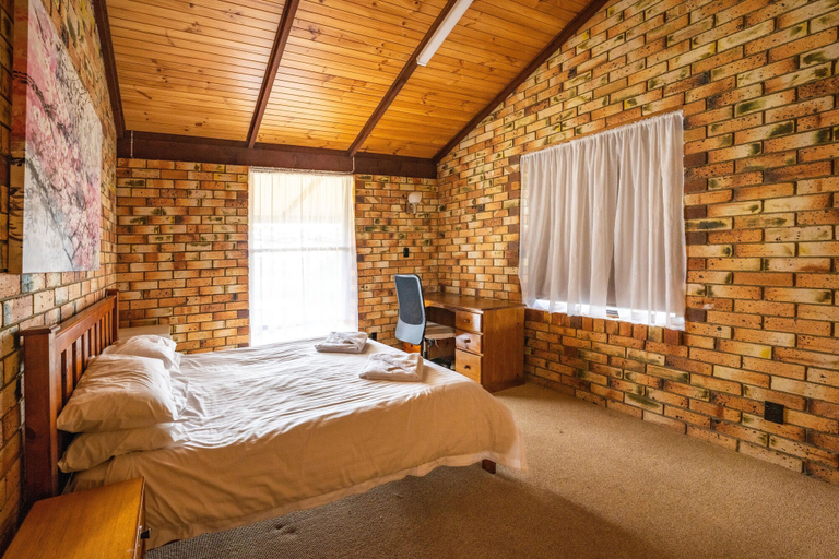 Bedroom 2, Blickinstal Barossa Valley Retreat, Barossa - Tanunda