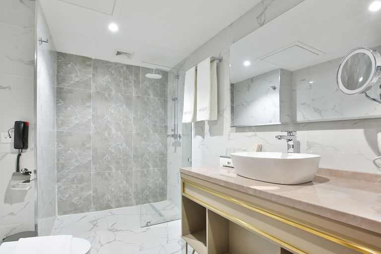 Bathroom 3, Sahid Zarafshon Hotel, Buxoro