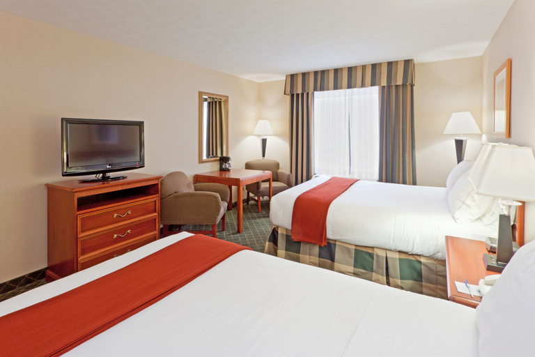 Bedroom 3, Holiday Inn Express & Suites KENT - UNIVERSITY AREA by IHG, Portage
