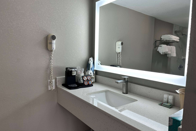 Bathroom 3, Ramada by Wyndham Cocoa, Brevard