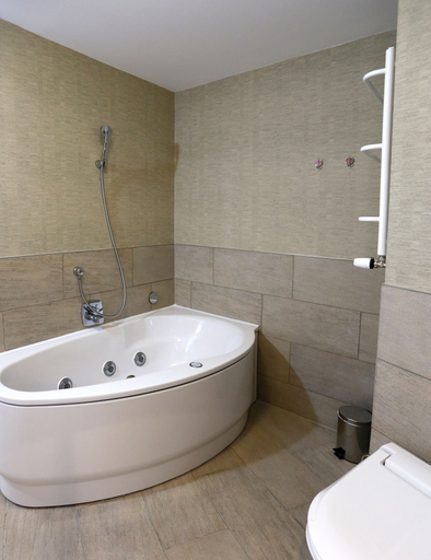 Bathroom 4, Ensana Thermal Aqua, Hévíz/Keszthely