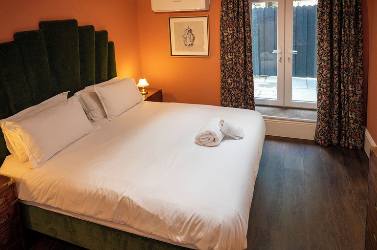Bedroom 2, The Fanny Talbot, Gwynedd