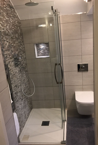 Bathroom 4, Albany Hotel, London