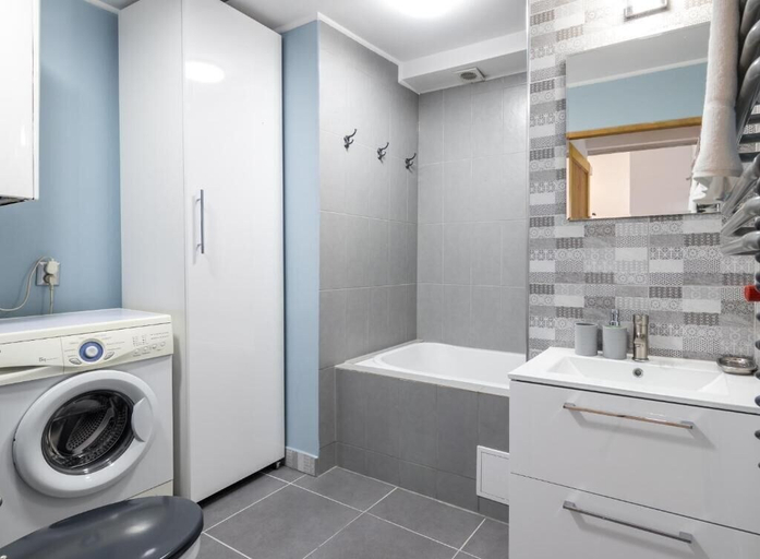 Bathroom, Apartment Starowislna 69 A4You, Kraków City
