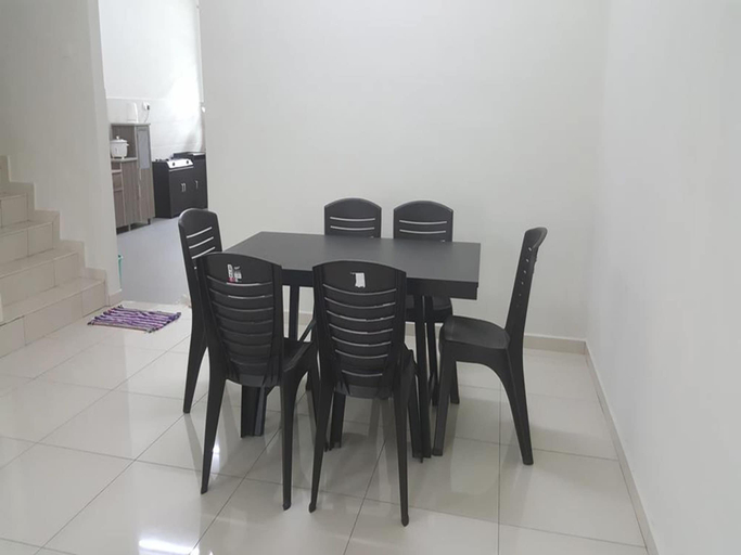 Others 3, Homestay Ainizie Melaka, Alor Gajah