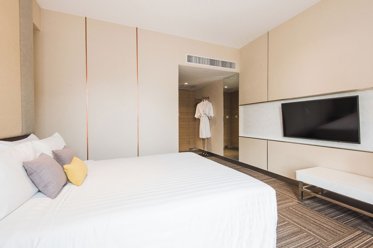 Bedroom 12