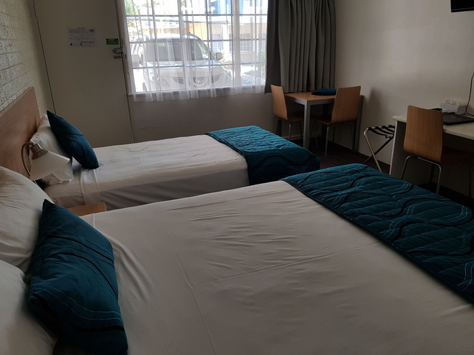 Bedroom 3, Urangan Motor Inn, Hervey Bay - Pt A