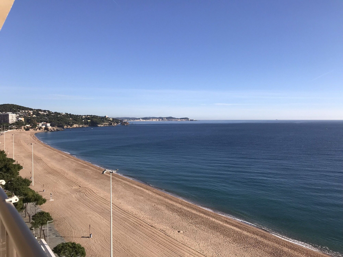 Others 5, Apartamento President A-9, Girona
