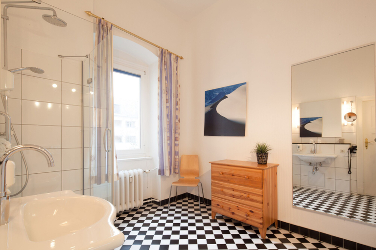 Bathroom 4, Hotel Brandies Berlin, Berlin