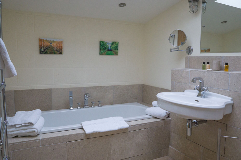 Bathroom 3, Woodchester Valley Vineyard Barns, Gloucestershire