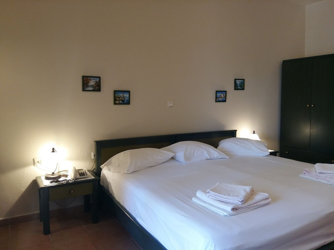 Bedroom 5, Kallicrates Village, Crete