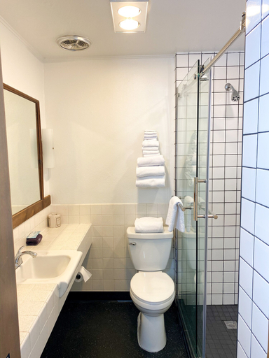Bathroom 4, Hotel Corvallis, Benton