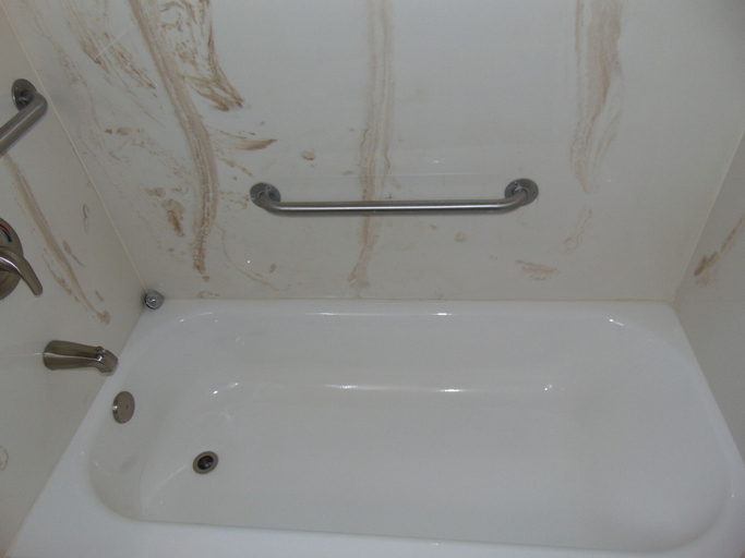 Bathroom 3, La Mirage Motor Inn, Middlesex