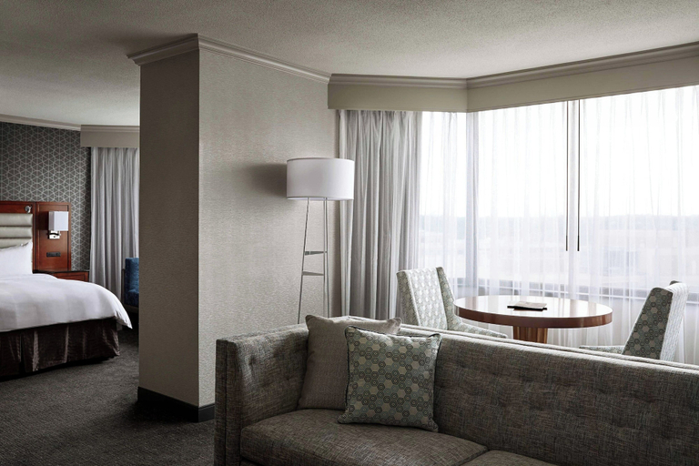 Bedroom 2, Crystal Gateway Marriott, Arlington