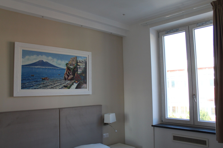 Bedroom 3, Villa Emanuel White, Napoli