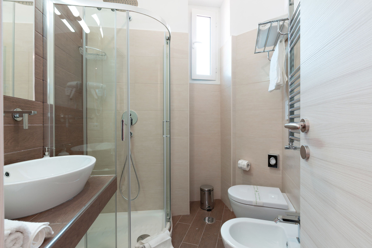 Bathroom 5, Dolce Luxury Rooms, Rome