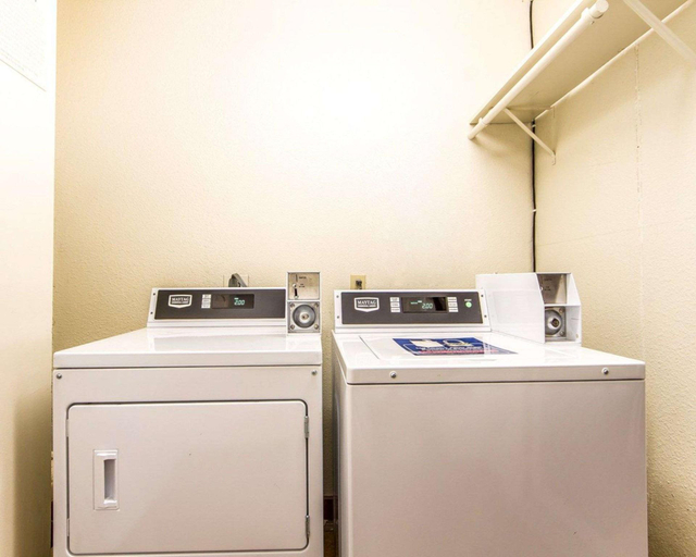 Others 4, Bay Area Inn & Suites, Alameda