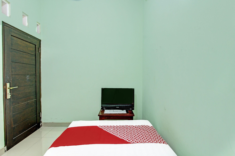 Bedroom 4, OYO 91803 Gita Graha Guest House Syariah, Yogyakarta
