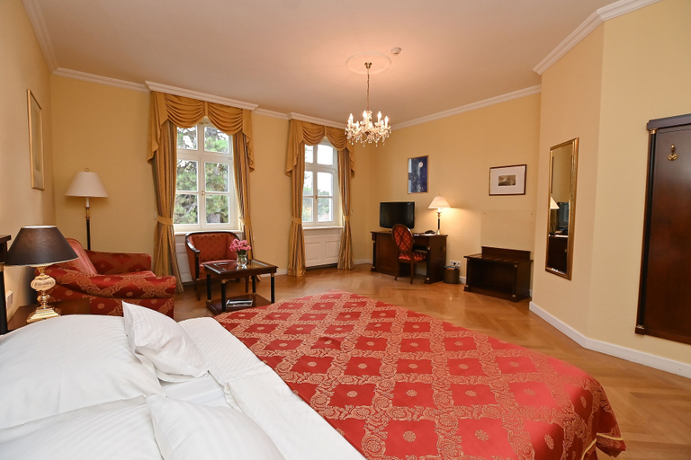 Bedroom 4, Gróf Degenfeld Castle Hotel **** Superior, Tokaji