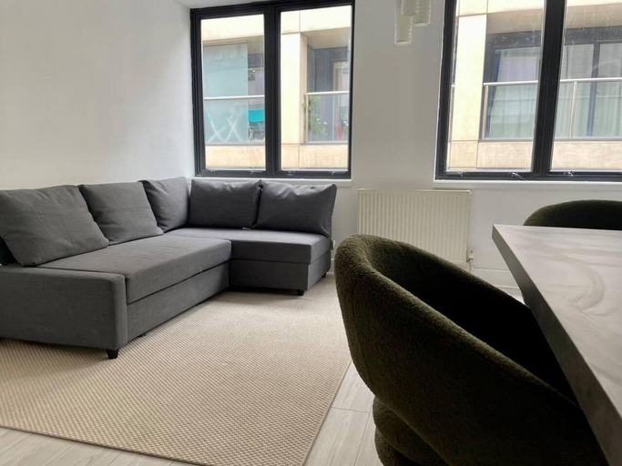 Others 3, Beautiful 2-bed Apartment in Central London, London