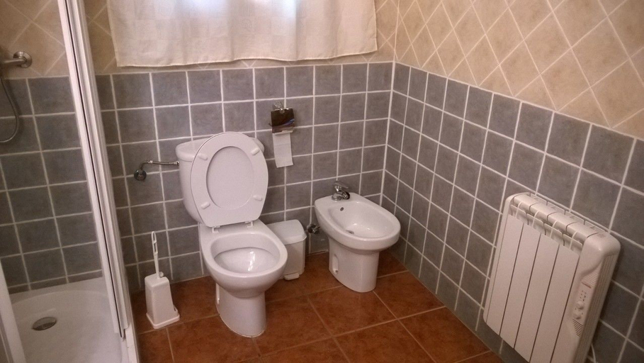 Bathroom 3, Alojamiento Rural El Molino De La Cerrada, Granada